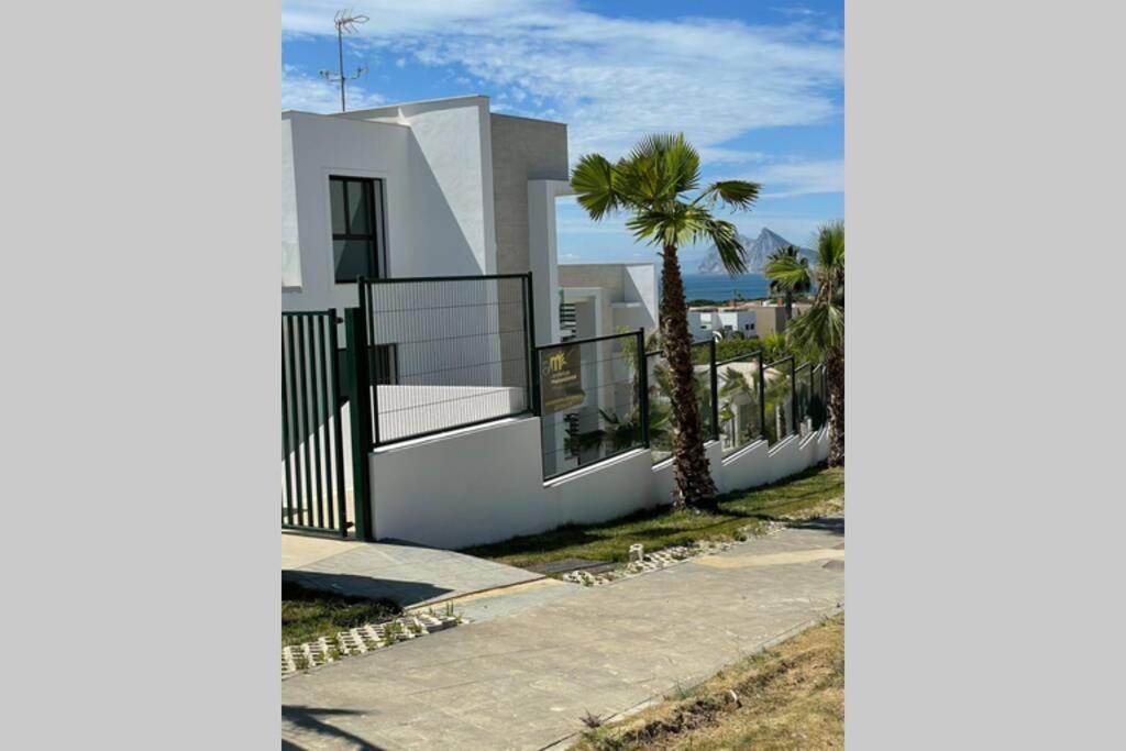 Modern 2 Beds Apartment In La Alcaidesa Exterior photo