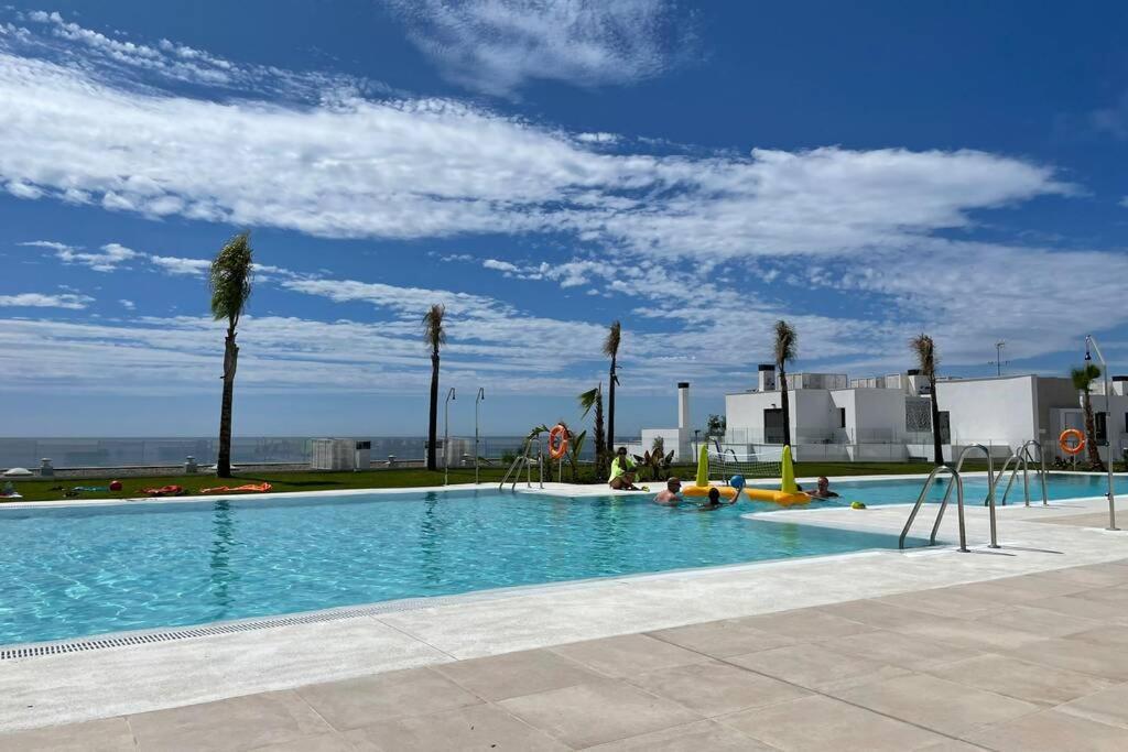 Modern 2 Beds Apartment In La Alcaidesa Exterior photo