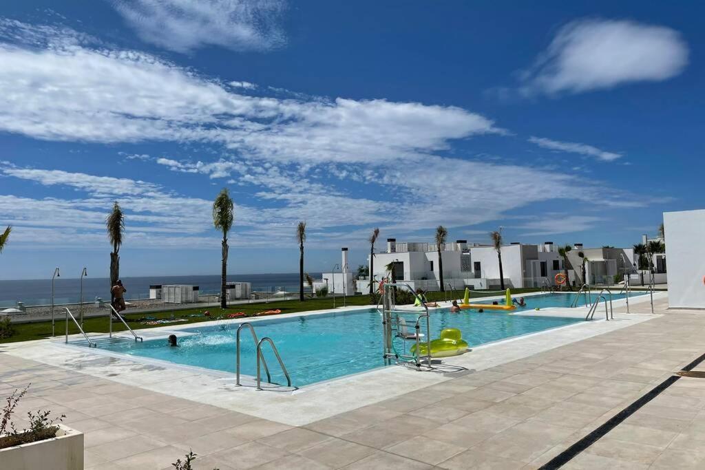 Modern 2 Beds Apartment In La Alcaidesa Exterior photo
