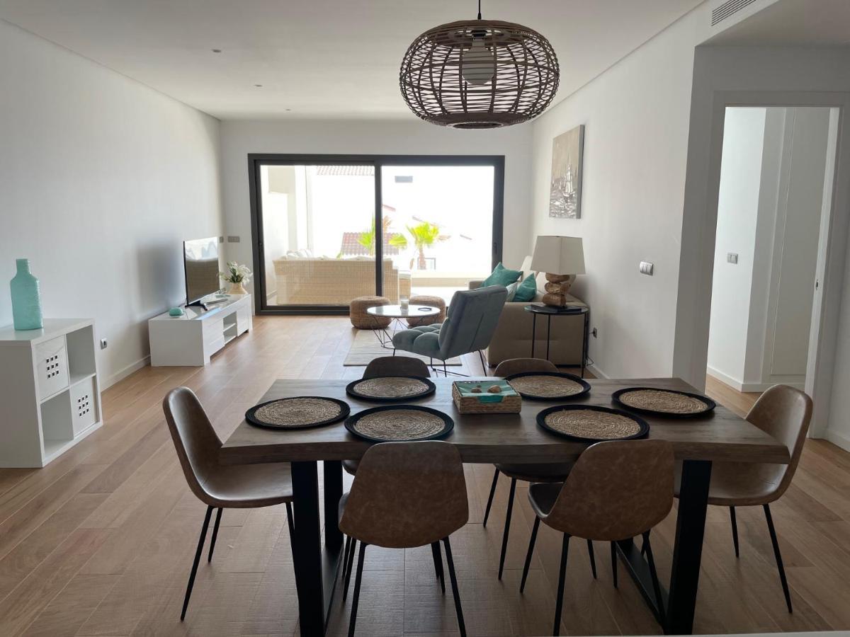 Modern 2 Beds Apartment In La Alcaidesa Exterior photo